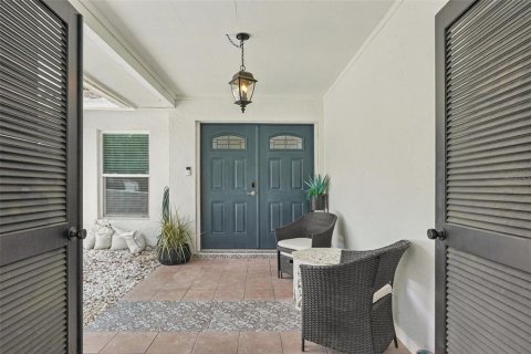 Casa en venta en Temple Terrace, Florida, 5 dormitorios, 226.12 m2 № 1851743 - foto 5