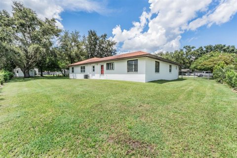 House in Lakeland, Florida 3 bedrooms, 215.9 sq.m. № 1914540 - photo 27