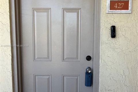 Condo in Doral, Florida, 1 bedroom  № 2018234 - photo 13