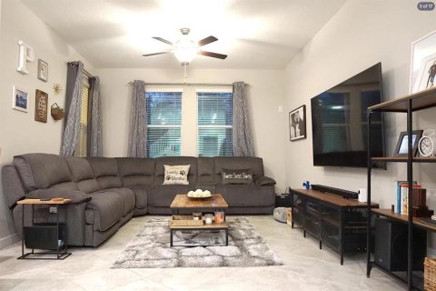 Touwnhouse à vendre à Tampa, Floride: 3 chambres, 172.05 m2 № 2299910 - photo 5