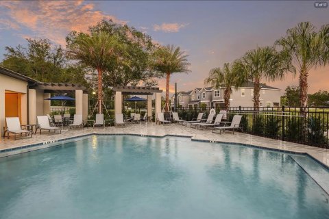 Touwnhouse à vendre à Tampa, Floride: 3 chambres, 172.05 m2 № 2299910 - photo 2