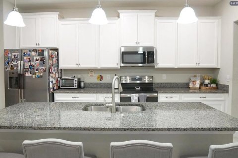 Touwnhouse à vendre à Tampa, Floride: 3 chambres, 172.05 m2 № 2299910 - photo 6