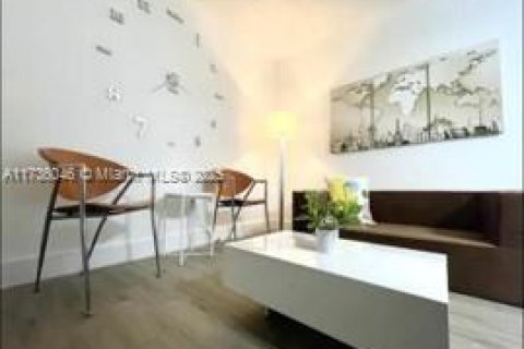 Commercial property in Miami, Florida № 1859274 - photo 6