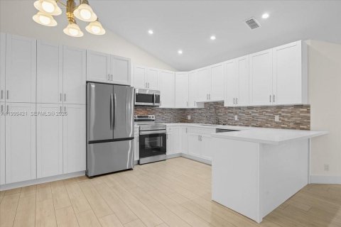 Townhouse in Palm Beach Gardens, Florida 3 bedrooms, 125.98 sq.m. № 2064210 - photo 14