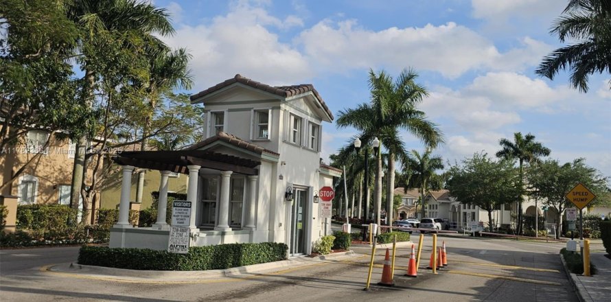 Touwnhouse à Homestead, Floride 4 chambres, 127.65 m2 № 1942995