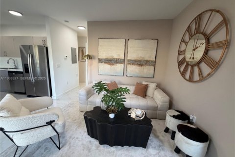 Appartement à louer à Hialeah, Floride: 2 chambres № 2152492 - photo 4