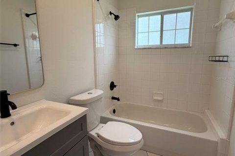 Villa ou maison à louer à Gainesville, Floride: 3 chambres, 123.93 m2 № 2325042 - photo 29