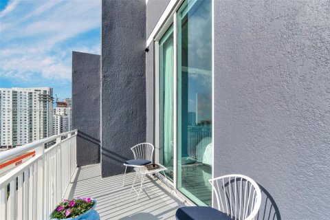Copropriété à louer à Miami, Floride: 1 chambre, 91.51 m2 № 1946758 - photo 14