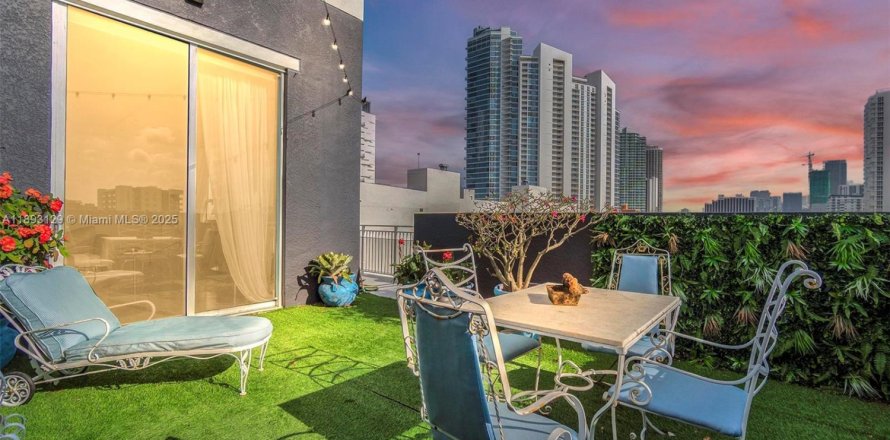 Condo à Miami, Floride, 1 chambre № 1946758