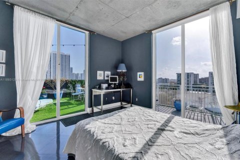 Copropriété à louer à Miami, Floride: 1 chambre, 91.51 m2 № 1946758 - photo 11