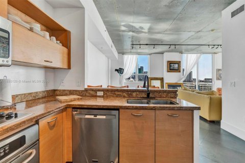 Copropriété à louer à Miami, Floride: 1 chambre, 91.51 m2 № 1946758 - photo 6