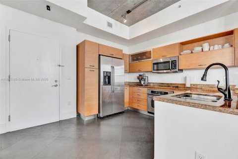Copropriété à louer à Miami, Floride: 1 chambre, 91.51 m2 № 1946758 - photo 2