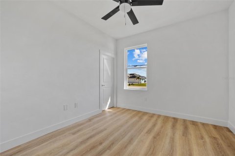 House in Port Charlotte, Florida 3 bedrooms, 168.34 sq.m. № 1856173 - photo 11