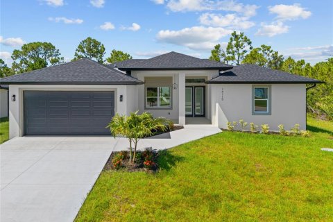 House in Port Charlotte, Florida 3 bedrooms, 168.34 sq.m. № 1856173 - photo 1