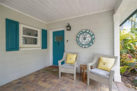 Villa ou maison à vendre à Sarasota, Floride: 3 chambres, 131.74 m2 № 2400235 - photo 4