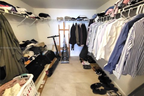 Снять в аренду кондоминиум в Майами-Бич, Флорида 1 спальня, 74.88м2, № 1965987 - фото 7