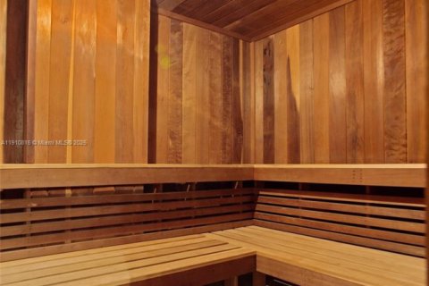 Снять в аренду кондоминиум в Майами-Бич, Флорида 1 спальня, 74.88м2, № 1965987 - фото 21