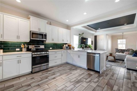 House in Sarasota, Florida 3 bedrooms, 142.7 sq.m. № 2202467 - photo 18