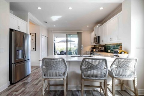 House in Sarasota, Florida 3 bedrooms, 142.7 sq.m. № 2202467 - photo 14