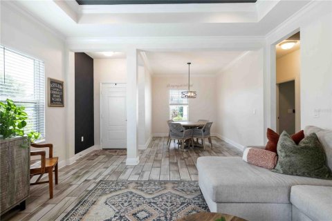 House in Sarasota, Florida 3 bedrooms, 142.7 sq.m. № 2202467 - photo 13
