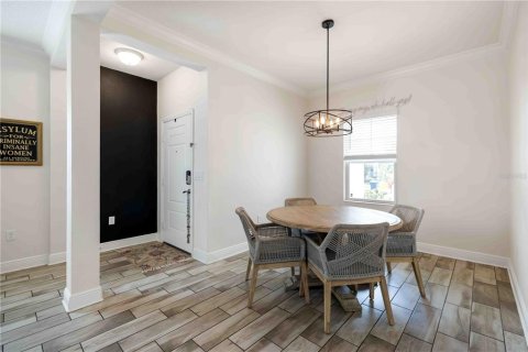 House in Sarasota, Florida 3 bedrooms, 142.7 sq.m. № 2202467 - photo 6