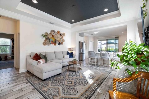 House in Sarasota, Florida 3 bedrooms, 142.7 sq.m. № 2202467 - photo 10