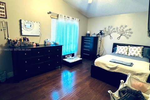 Adosado en alquiler en Sunrise, Florida, 4 dormitorios, 180.6 m2 № 2026421 - foto 8