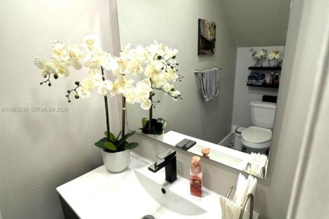 Adosado en alquiler en Sunrise, Florida, 4 dormitorios, 180.6 m2 № 2026421 - foto 7