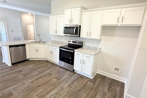 House in Palm Coast, Florida 3 bedrooms, 139.82 sq.m. № 1651073 - photo 4