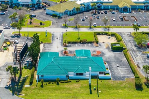 Commercial property in Summerfield, Florida 653.47 sq.m. № 2239836 - photo 21