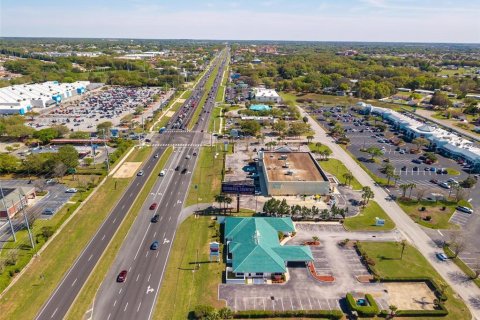 Commercial property in Summerfield, Florida 653.47 sq.m. № 2239836 - photo 23