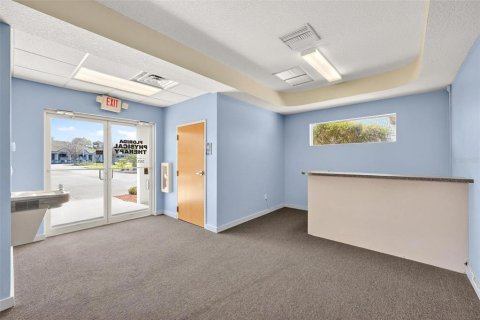 Commercial property in Summerfield, Florida 653.47 sq.m. № 2239836 - photo 5