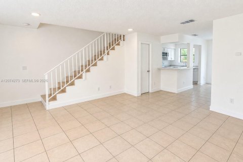 Touwnhouse à louer à Coral Springs, Floride: 2 chambres, 278.24 m2 № 2311501 - photo 8
