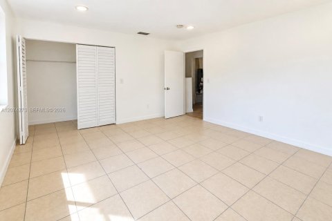 Touwnhouse à louer à Coral Springs, Floride: 2 chambres, 278.24 m2 № 2311501 - photo 22