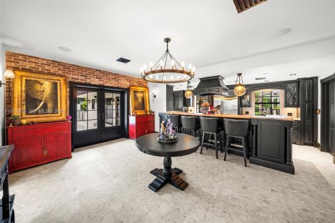 House in Miami, Florida 6 bedrooms, 516.72 sq.m. № 1992507 - photo 28