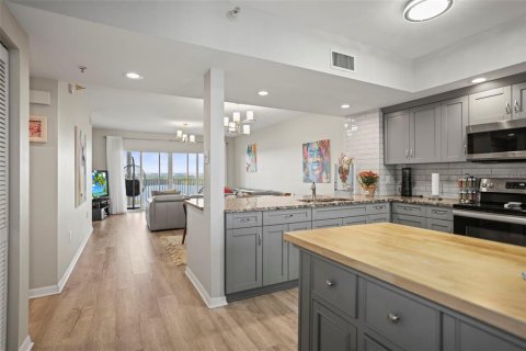 Copropriété à vendre à Saint Petersburg, Floride: 2 chambres, 111.02 m2 № 2415469 - photo 7