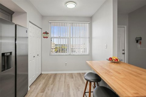Copropriété à vendre à Saint Petersburg, Floride: 2 chambres, 111.02 m2 № 2415469 - photo 9