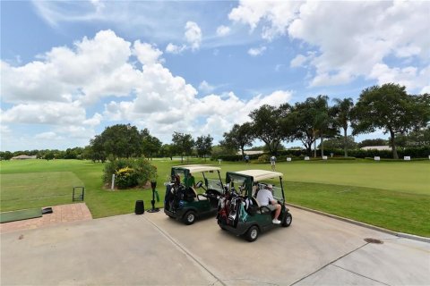Condo in Bradenton, Florida, 2 bedrooms № 2233845 - photo 18