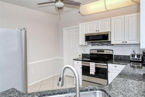 Condo in Bradenton, Florida, 2 bedrooms № 2233845 - photo 5