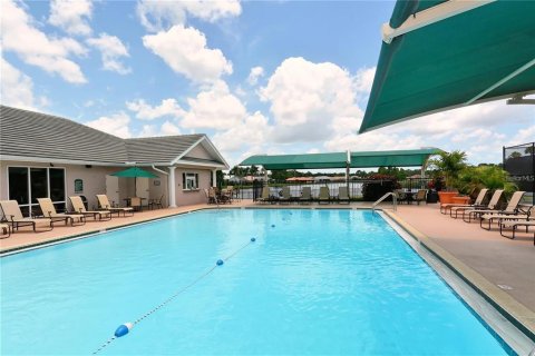 Condo in Bradenton, Florida, 2 bedrooms № 2233845 - photo 23