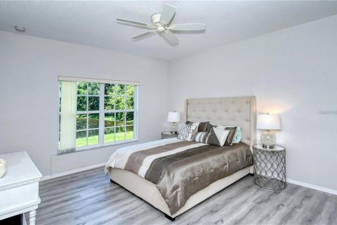 Condo in Bradenton, Florida, 2 bedrooms № 2233845 - photo 8