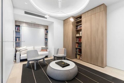 Купить кондоминиум в Бэл-Харбор, Флорида 4 спальни, 388.8м2, № 1825533 - фото 19