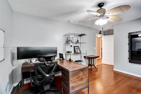 Купить виллу или дом в Локсахатчи-Гроувс, Флорида 4 спальни, 237.09м2, № 1974062 - фото 22