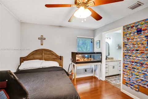 Купить виллу или дом в Локсахатчи-Гроувс, Флорида 4 спальни, 237.09м2, № 1974062 - фото 19