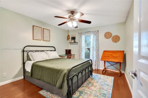 Купить виллу или дом в Локсахатчи-Гроувс, Флорида 4 спальни, 237.09м2, № 1974062 - фото 16