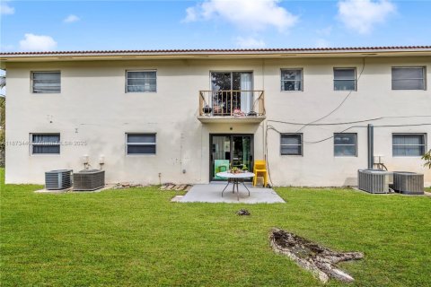 Купить кондоминиум в Корал-Спрингс, Флорида 2 спальни, 82.5м2, № 1979926 - фото 5