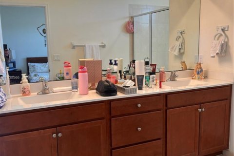 Townhouse in Homestead, Florida 3 bedrooms, 169.92 sq.m. № 1996148 - photo 29