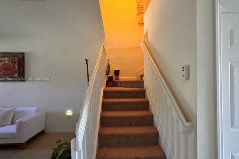 Townhouse in Homestead, Florida 3 bedrooms, 169.92 sq.m. № 1996148 - photo 16