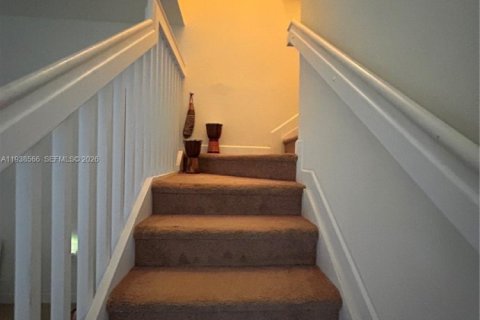 Townhouse in Homestead, Florida 3 bedrooms, 169.92 sq.m. № 1996148 - photo 15