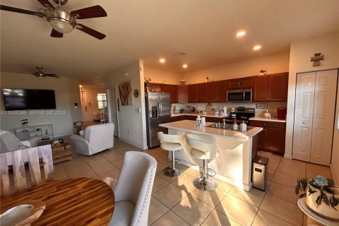 Townhouse in Homestead, Florida 3 bedrooms, 169.92 sq.m. № 1996148 - photo 6